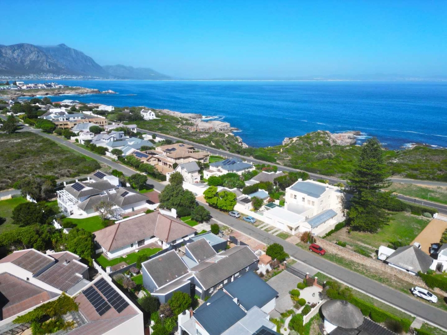 4 Bedroom Property for Sale in Westcliff Western Cape